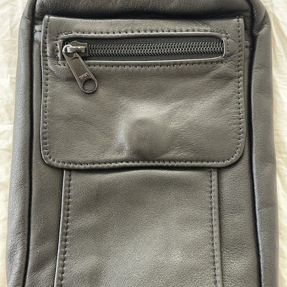 D’ONOFRIO BLACK LEATHER CROSSBODY TRAVEL PHONE SLIDE OUT PULL - Picture 7 of 10